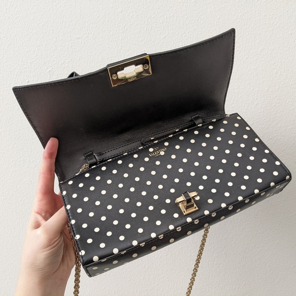 Valentino Garavani Very V Ruffle Rockstud Bag - Picture 6 of 16